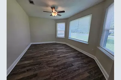 8082 Sleepy Bay Boulevard, Navarre, FL 32566 - Photo 9