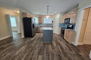 8082 Sleepy Bay Blvd, Navarre, FL 32566 - Photo 5