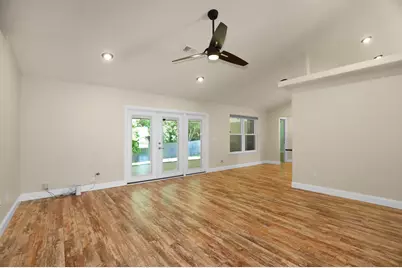 7878 Lola Circle, Navarre, FL 32566 - Photo 15