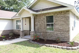 2904 NE 2nd Ave NE, Crestview, FL 32539 - Photo 3