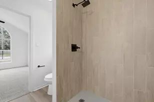 811 Boulevard De L'Orleans, Mary Esther, FL 32569 - Photo 9