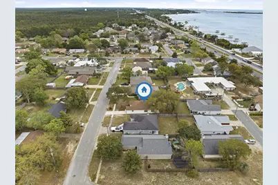 811 Boulevard De L'orleans, Mary Esther, FL 32569 - Photo 39