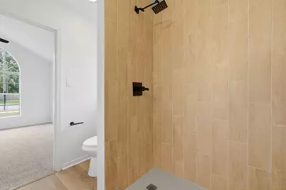 811 Boulevard De L'orleans, Mary Esther, FL 32569 - Photo 9