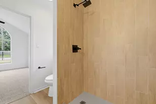 811 Boulevard De L'Orleans, Mary Esther, FL 32569 - Photo 9