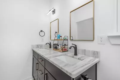 208 E Yonge Street E, Pensacola, FL 32503 - Photo 15