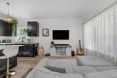 208 E Yonge Street E, Pensacola, FL 32503 - Photo 11