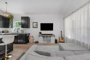 208 E Yonge Street E, Pensacola, FL 32503 - Photo 11