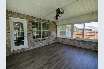 9768 Parker Lake Circle, Navarre, FL 32566 - Photo 35