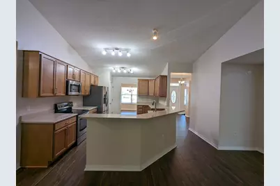 9768 Parker Lake Circle, Navarre, FL 32566 - Photo 15