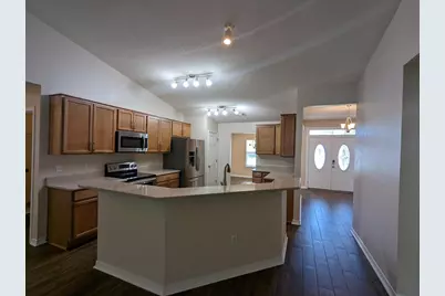 9768 Parker Lake Circle, Navarre, FL 32566 - Photo 11