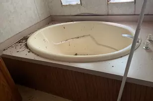 6709 Betty Ln, Navarre, FL 32566 - Photo 17