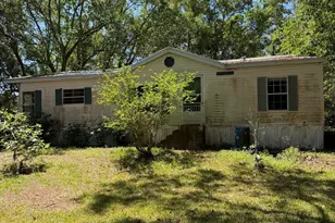 6709 Betty Ln, Navarre, FL 32566 - Photo 1