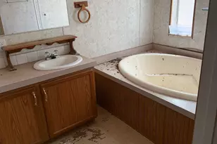 6709 Betty Ln, Navarre, FL 32566 - Photo 15