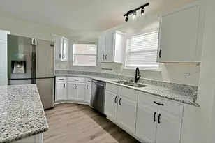 2345 Ortega St, Navarre, FL 32566 - Photo 5