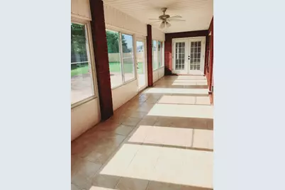 9848 Parker Lake Circle, Navarre, FL 32566 - Photo 17