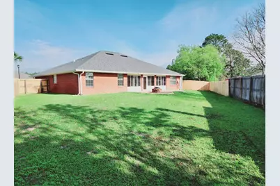 9848 Parker Lake Circle, Navarre, FL 32566 - Photo 19