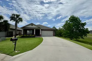 1903 Coast Ct, Gulf Breeze, FL 32563 - Photo 3