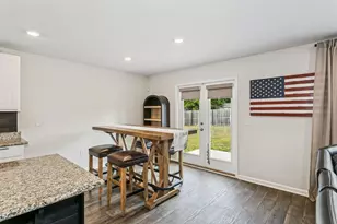 5731 Guinevere Ln, Milton, FL 32583 - Photo 13