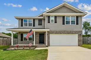 5731 Guinevere Ln, Milton, FL 32583 - Photo 3