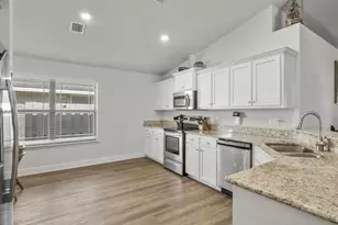 4737 Ashley Pl Blvd, Milton, FL 32571 - Photo 3