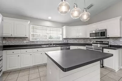 2081 Seagrape Drive, Navarre, FL 32566 - Photo 11