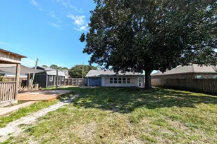 114 Ridgewood Ave, Mary Esther, FL 32569 - Photo 27
