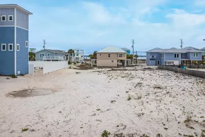7706 Gulf Boulevard, Navarre, FL 32566 - Photo 13