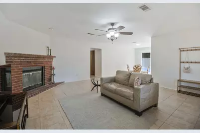 5708 Bentley Circle, Milton, FL 32570 - Photo 13