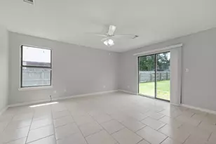 3868 Mariners Dr, Gulf Breeze, FL 32563 - Photo 11