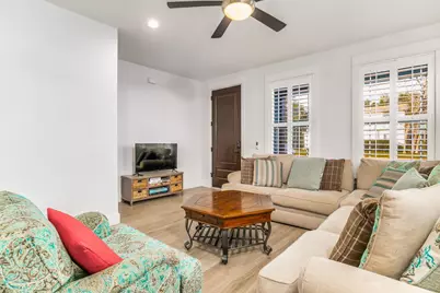 899 E Hatton Street E, Pensacola, FL 32503 - Photo 13