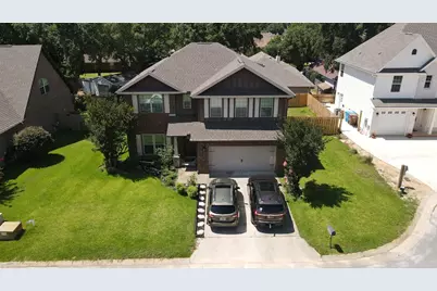 7325 Emily Magnolia Court, Navarre, FL 32566 - Photo 1