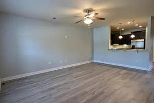 7325 Emily Magnolia Ct, Navarre, FL 32566 - Photo 9
