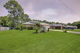 7654 Manatee St, Navarre, FL 32566 - Photo 5
