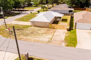 1920 Presidio St, Navarre, FL 32566 - Photo 29