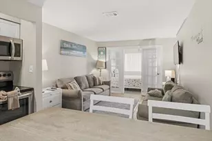 7453 Sunset Harbor Dr, Navarre, FL 32566 - Photo 9