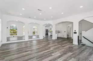 21 E Galvez Ct E, Pensacola Beach, FL 32561 - Photo 25