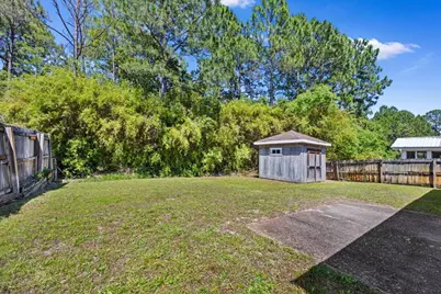 8586 Wilburn Cove, Navarre, FL 32566 - Photo 23
