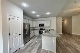 5723 Maggie Rose Cir, Milton, FL 32570 - Photo 3