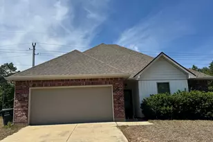 5723 Maggie Rose Cir, Milton, FL 32570 - Photo 1