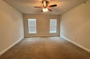 5723 Maggie Rose Cir, Milton, FL 32570 - Photo 9