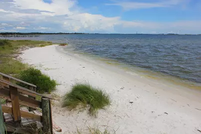 9332 Vandivere Drive, Navarre, FL 32566 - Photo 15