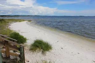9332 Vandivere Dr, Navarre, FL 32566 - Photo 15