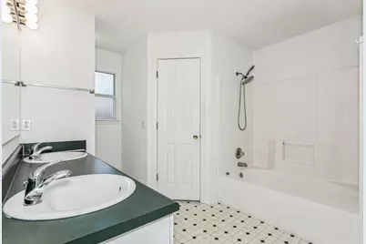 9523 Parker Place Drive, Navarre, FL 32566 - Photo 19