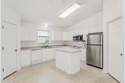 9523 Parker Place Drive, Navarre, FL 32566 - Photo 11
