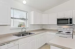 9523 Parker Pl Dr, Navarre, FL 32566 - Photo 13