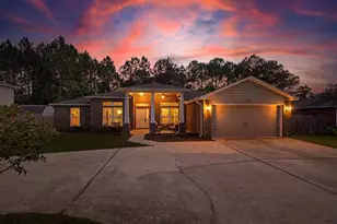 7341 Rexford St, Navarre, FL 32566 - Photo 3