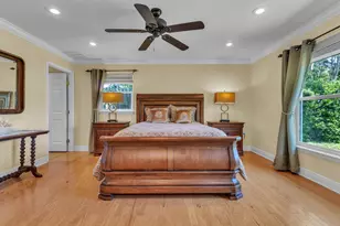 209 Shoreline Dr, Gulf Breeze, FL 32561 - Photo 17