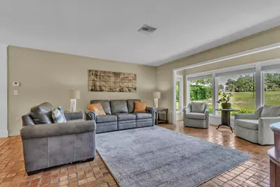 209 Shoreline Drive, Gulf Breeze, FL 32561 - Photo 5