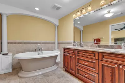 209 Shoreline Drive, Gulf Breeze, FL 32561 - Photo 21