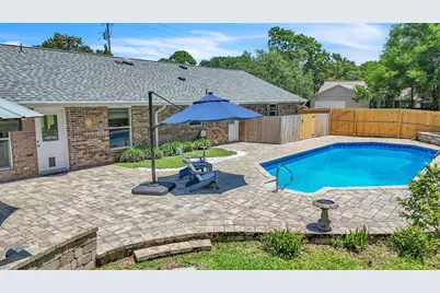 209 Shoreline Drive, Gulf Breeze, FL 32561 - Photo 29
